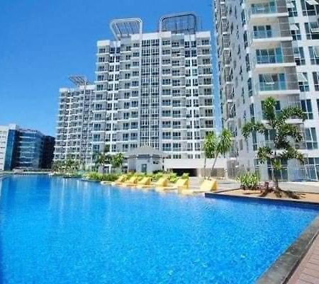 Mactan Newtown Beach Condo Lapu-Lapu City Buitenkant foto