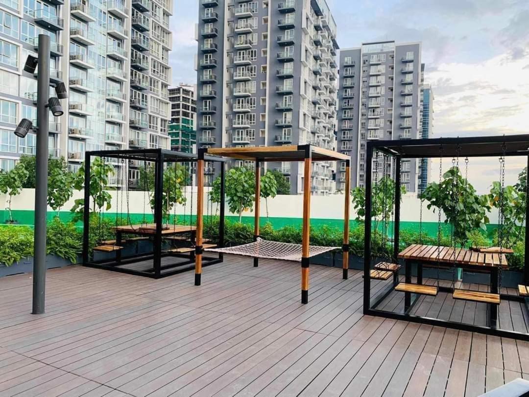 Mactan Newtown Beach Condo Lapu-Lapu City Buitenkant foto